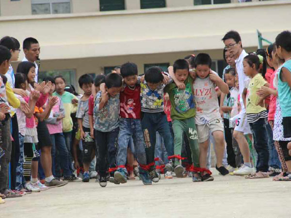 7��28�����V�|�̌WԺ��С�ٟ���ɽ�^(q��)���W����֧���������С�W�e�k���\�ӕ����mȻ���ز�δ�޽�����������꠆T��Ŭ���ͺ��ӂ���ƴ�������\�ӕ��A�M�Y�����D�麢�ӂ��ڱ�ِ�ЈF�Y�f(xi��)��������������