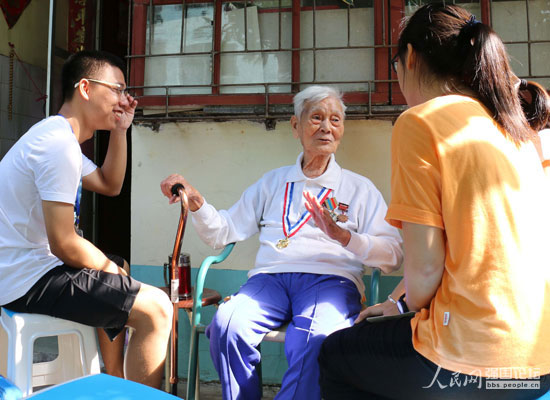 ־Ը���c����(zh��n)�ϱ����������У���