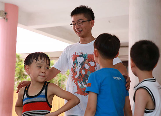 ���ݴ�W(xu��)��֪�Ľ�㡱�������(hu��)��(sh��)�`�(du��)���㽭�������_չ֧�̻��(d��ng)���鮔(d��ng)?sh��)��l(xi��ng)����С�W(xu��)���ռ��W��ƥ�˽������D��־Ը��ٝ�S���ӂ���