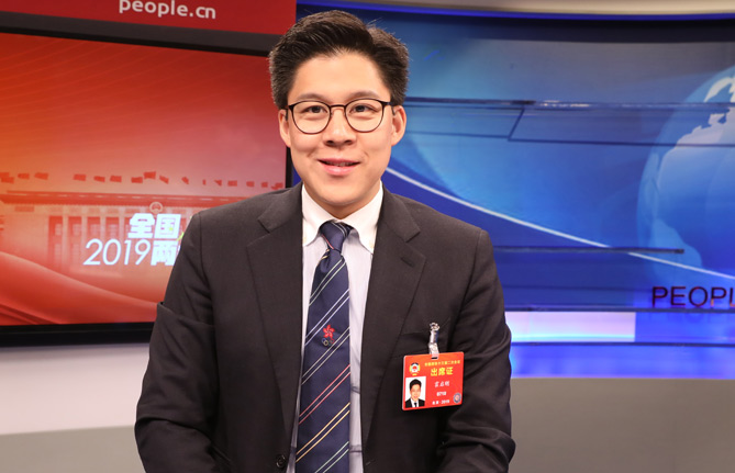 全國政協(xié)委員、香港各界青少年活動(dòng)委員會(huì)執(zhí)行主席霍啟剛：推動(dòng)年輕人積極參與國家發(fā)展進(jìn)程