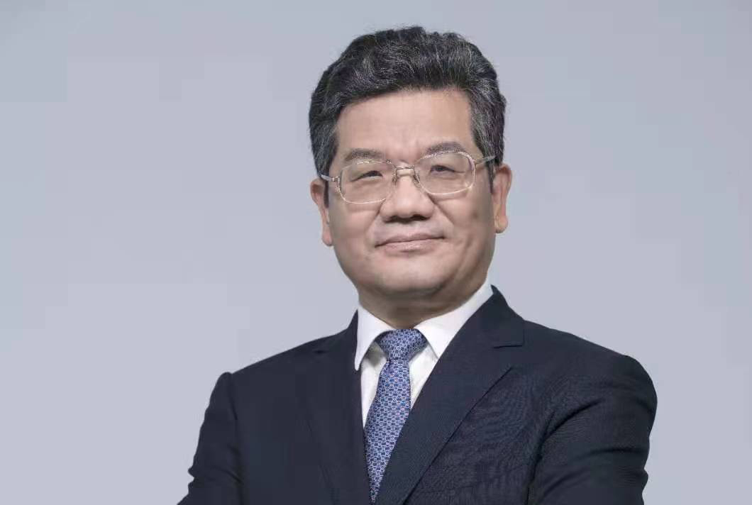 全國(guó)政協(xié)委員、中國(guó)稅務(wù)學(xué)會(huì)副會(huì)長(zhǎng) 張連起