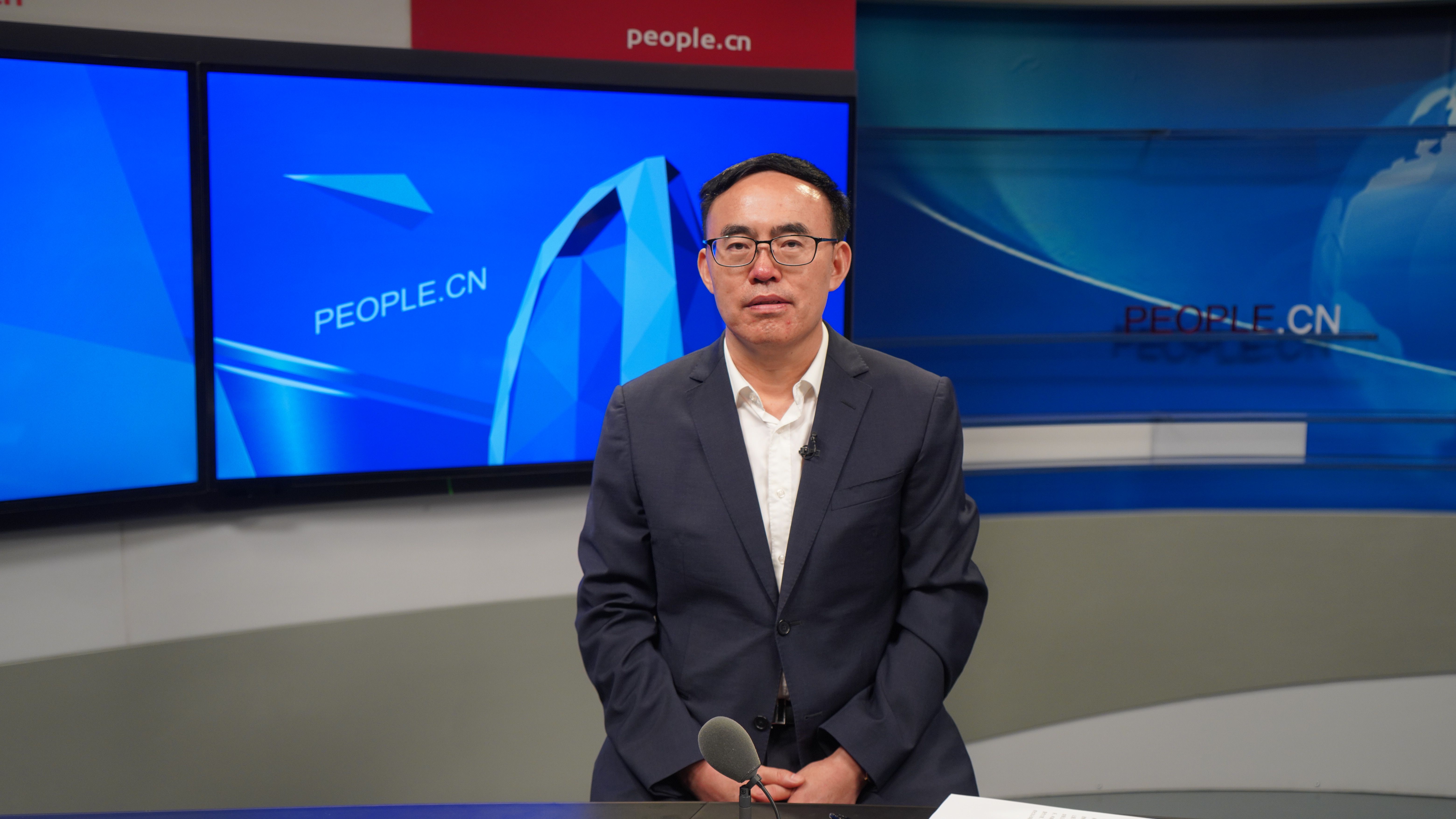 中國科學(xué)院院士、北京大學(xué)第六醫(yī)院院長陸林做客人民網(wǎng)。實(shí)習(xí)生趙晉杰攝